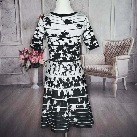 Danny and Nicole Grey White Knit Sweater Dress Medium - Picture 9 of 12